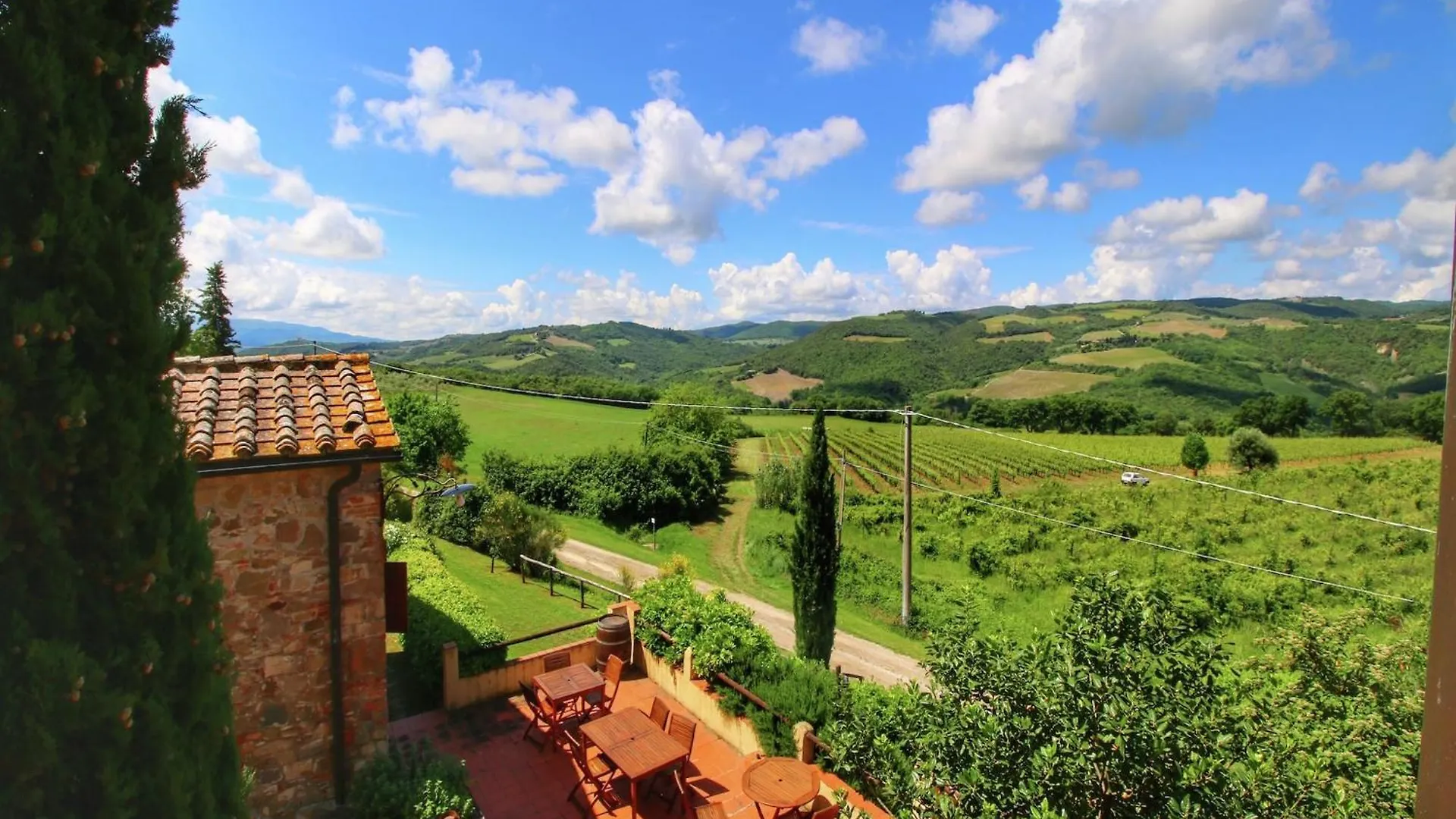 Casa de Férias Farmhouse For Four People With Pool Castiglione dʼOrcia