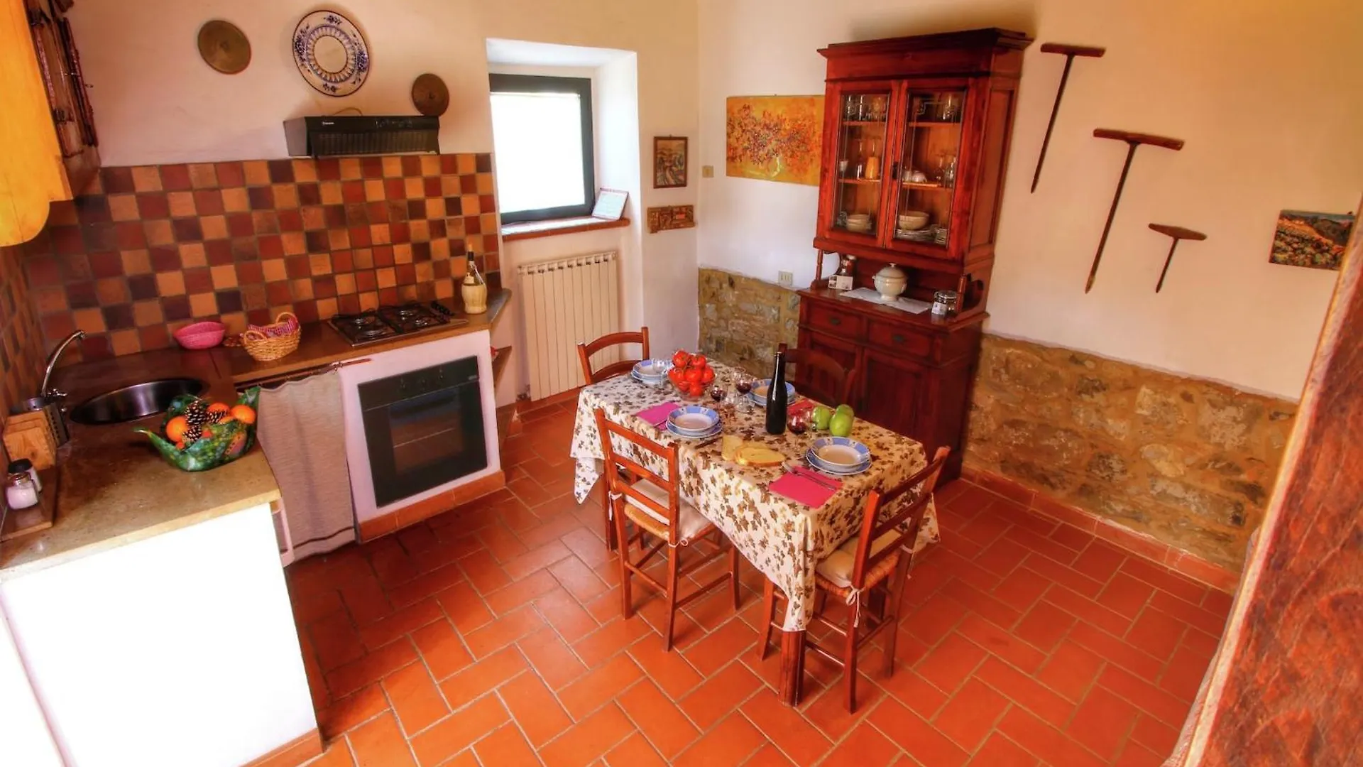 Farmhouse For Four People With Pool Castiglione dʼOrcia Itália