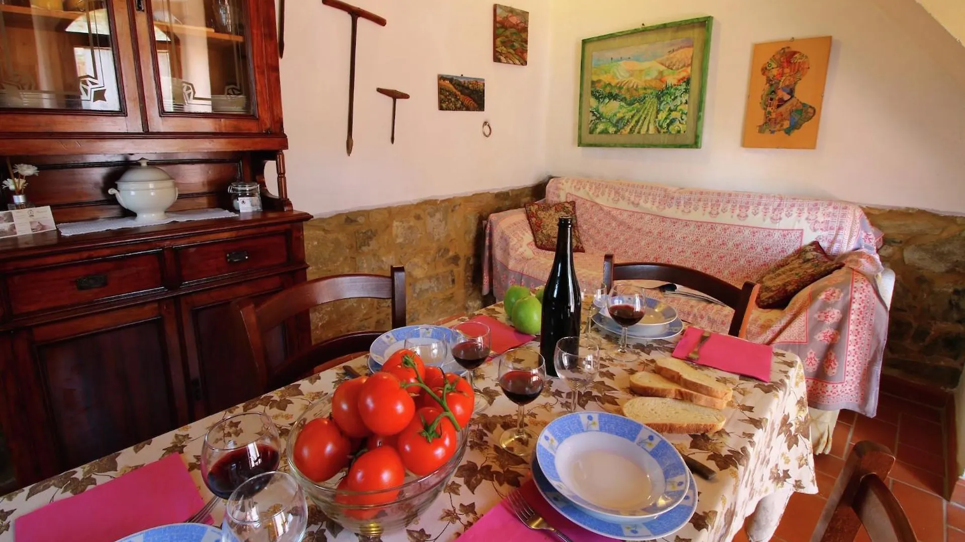 Farmhouse For Four People With Pool Castiglione dʼOrcia Itália