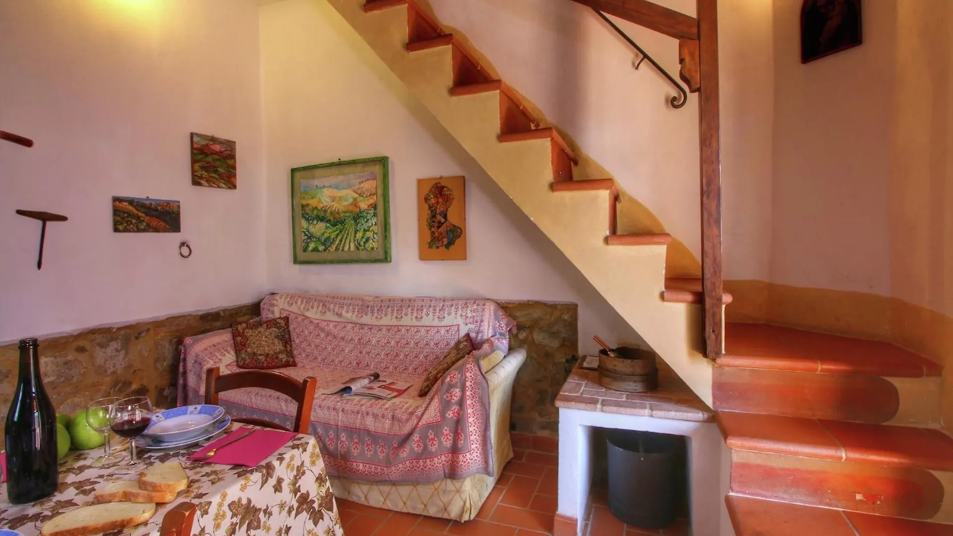 Farmhouse For Four People With Pool Castiglione d'Orcia